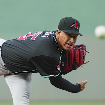 Jul 22, 2024; Kansas City, Missouri, USA; Arizona Diamondbacks starting pitcher Yilber Diaz (45) warms up during the first inning against the Kansas City Royals at Kauffman Stadium. Mandatory Credit: Jay Biggerstaff-Imagn Images