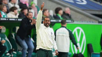 Daumen hoch: Unter Daniel Thioune hat Werder Bremen drei der letzten vier Spiele gewonnen