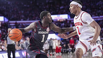 Oklahoma guard Kobe Elvis