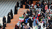 TOPSHOT-FBL-WC-2022-IRN-CAM-FANS