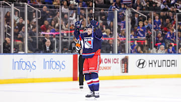 New York Islanders v New York Rangers