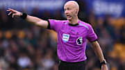 Anthony Taylor est l'arbitre de la rencontre.