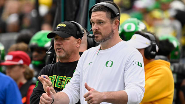 oregon ducks indiana hoosiers dan lanning brandon finney jordon davison running backs big ten college football offensive line