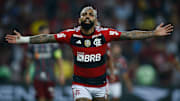Gabigol deve perder a partida contra o Vasco, nesta segunda (5)