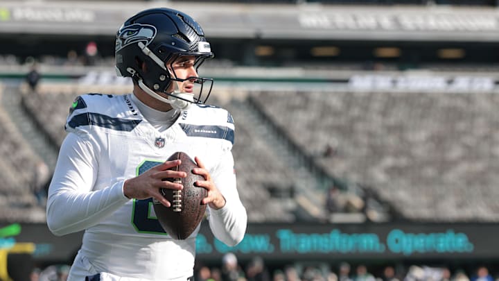 Dec 1, 2024; East Rutherford, New Jersey, USA; Seattle Seahawks quarterback Sam Howell (6) warms up before the game against the New York Jets before the game at MetLife Stadium. Mandatory Credit: Vincent Carchietta-Imagn Images Dec 1, 2024; East Rutherford, New Jersey, USA; Seattle Seahawks quarterback Sam Howell (6) warms up before the game against the New York Jets before the game at MetLife Stadium. Mandatory Credit: Vincent Carchietta-Imagn Images