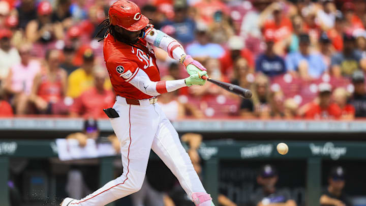Jul 13, 2025; Cincinnati, Ohio, USA; Cincinnati Reds shortstop Elly De La Cruz (44) hits a single Jul 13, 2025; Cincinnati, Ohio, USA; Cincinnati Reds shortstop Elly De La Cruz (44) hits a single