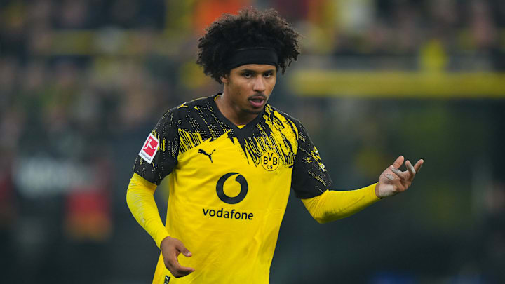 Karim Adeyemi sorgt derzeit vor allem neben dem Platz für Schlagzeilen Karim Adeyemi sorgt derzeit vor allem neben dem Platz für Schlagzeilen