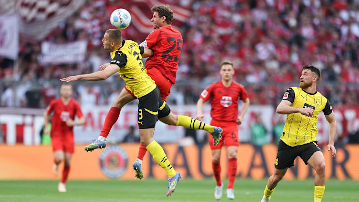 FC Bayern München vs Borussia Dortmund FC Bayern München vs Borussia Dortmund