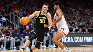 Michigan v Auburn