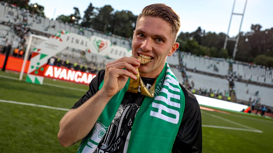 Viktor Gyökeres is closing in on a move to Arsenal. | IMAGO/NurPhoto