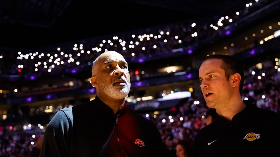 Los Angeles Lakers assistant coach Phil Handy (left) and Jordan Ott against the Phoenix Suns.