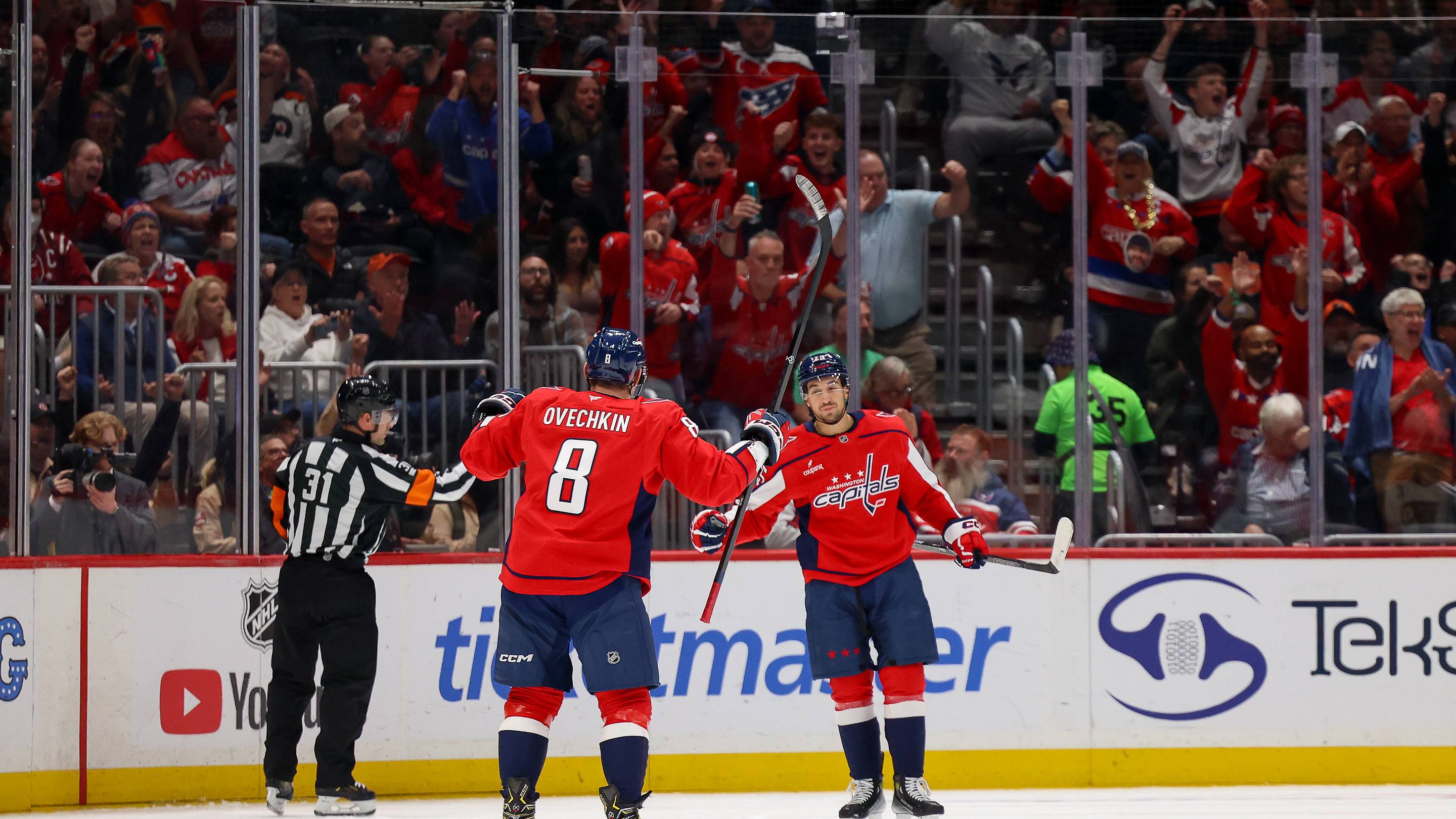 New trio scores as Caps beat Flyers for 3rd straight win
