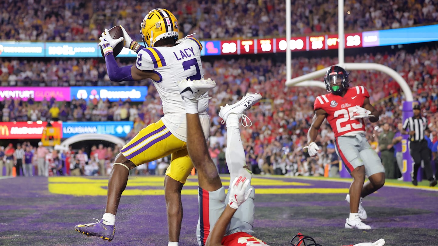 Razorbackers 與 LSU Glory 的 Tyler Sakalys-Moore 一起“深入敵後”
