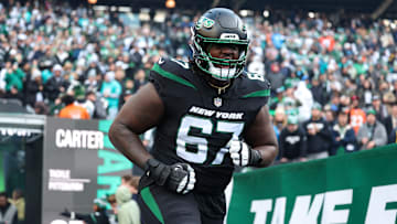 NY Jets offensive tackle Carter Warren