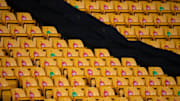 Les matchs de Premier League pourraient se tenir sans public