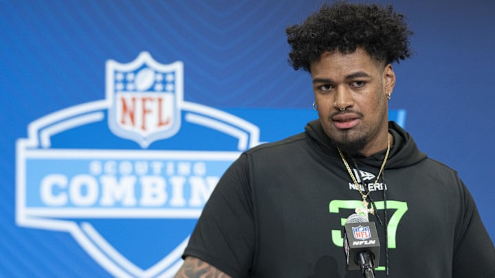 Ohio State offensive tackle Josh Simmons answers questions at a press conference during the 2025 NFL Combine at the Indiana Convention Center. Ohio State offensive tackle Josh Simmons answers questions at a press conference during the 2025 NFL Combine at the Indiana Convention Center.