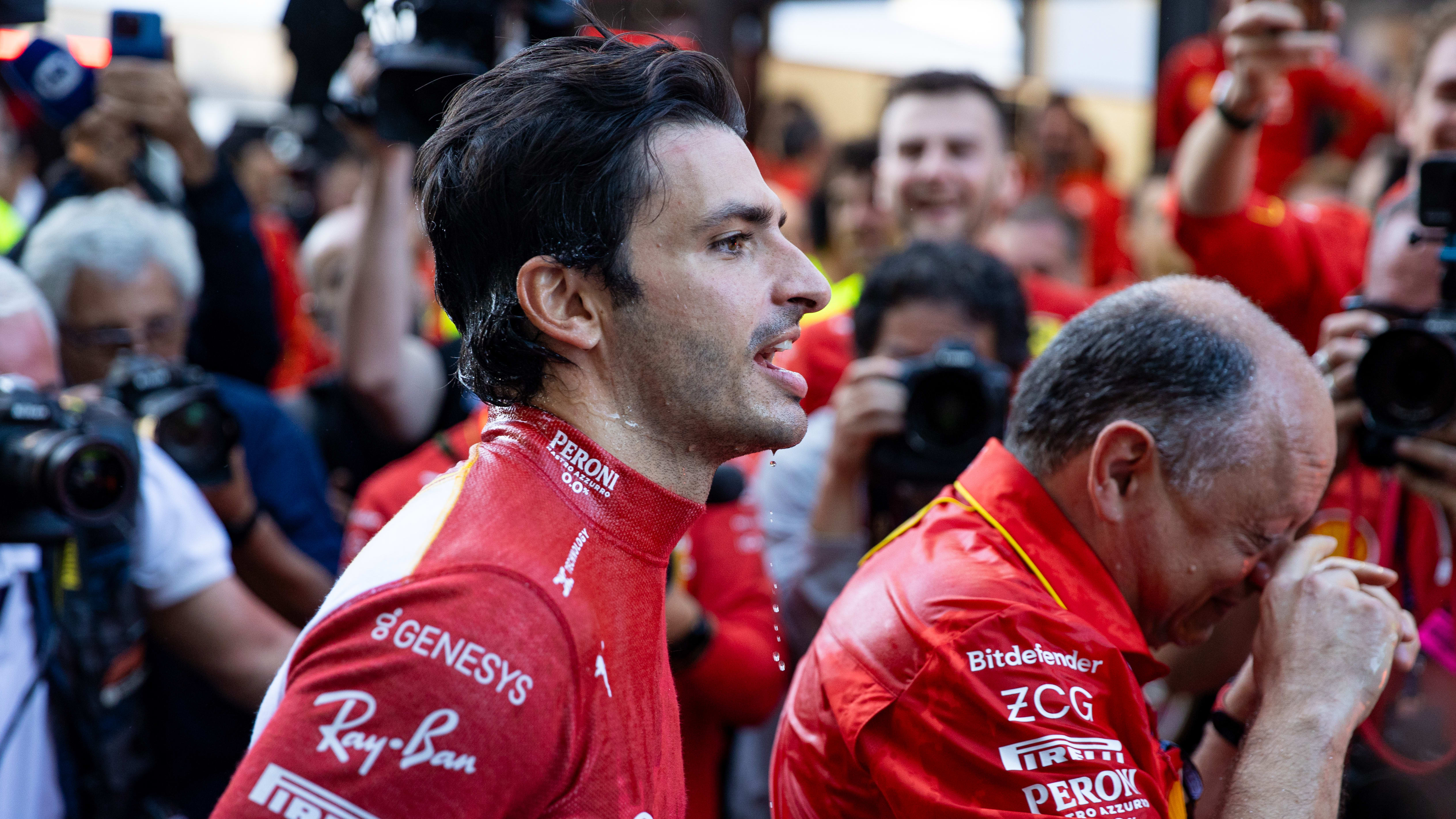 Carlos Sainz - Fred Vasseur - Ferrari