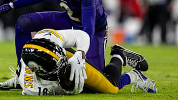 Pittsburgh Steelers v Baltimore Ravens