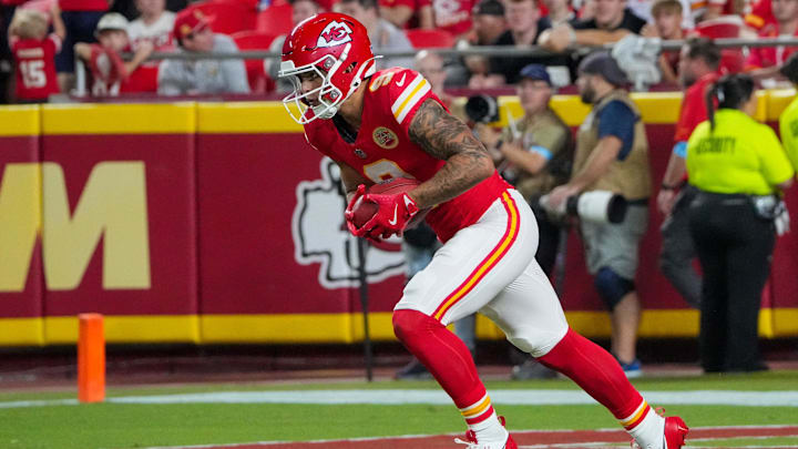Aug 22, 2024; Kansas City, Missouri, USA; Kansas City Chiefs running back Louis Rees-Zammit (9) returns a kick against the Chicago Bears during the second half at GEHA Field at Arrowhead Stadium. Mandatory Credit: Denny Medley-Imagn Images