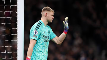 Aaron Ramsdale ditendang suporter Tottenham Hotspur dalam akhir laga Arsenal