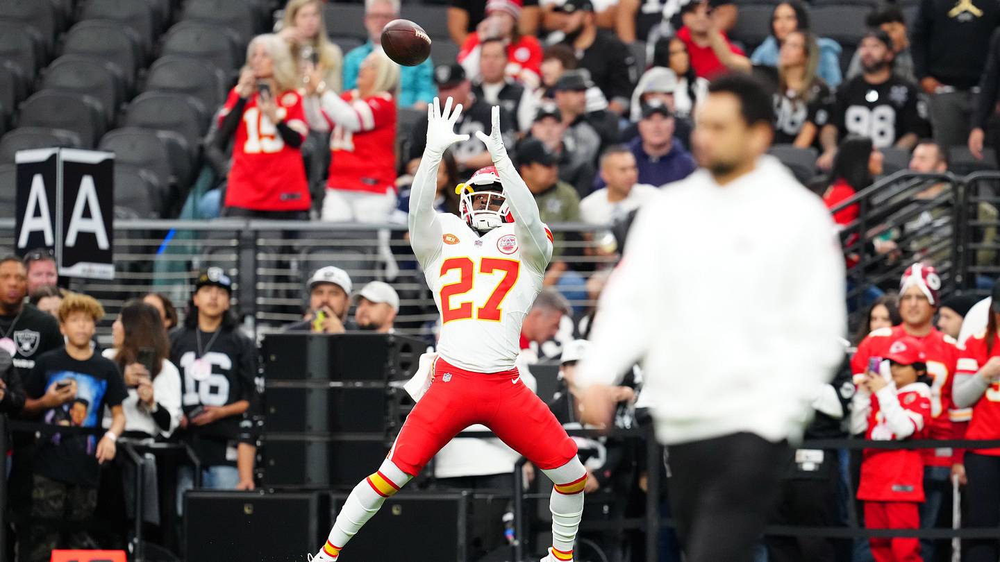 Second-Year WR Taking Advantage of Kadarius Toney's Absence at Chiefs OTAs - Vimarsana News