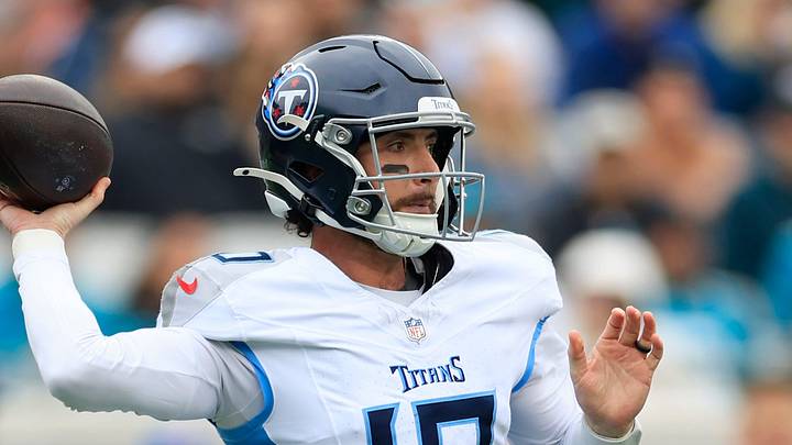 Tennessee Titans quarterback Brandon Allen (10) throws the ball during the first quarter of an NFL football matchup at EverBank Stadium, Sunday, Jan. 4, 2026, in Jacksonville, Fla. The Jaguars defeated the Titans 41-7, capturing the AFC South title. [Corey Perrine/Florida Times-Union]