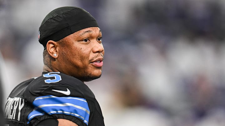 Dec 25, 2025; Minneapolis, Minnesota, USA; Detroit Lions running back David Montgomery (5) looks on before the game against the Minnesota Vikings at U.S. Bank Stadium. Mandatory Credit: Jeffrey Becker-Imagn Images