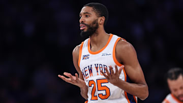 Cleveland Cavaliers v New York Knicks