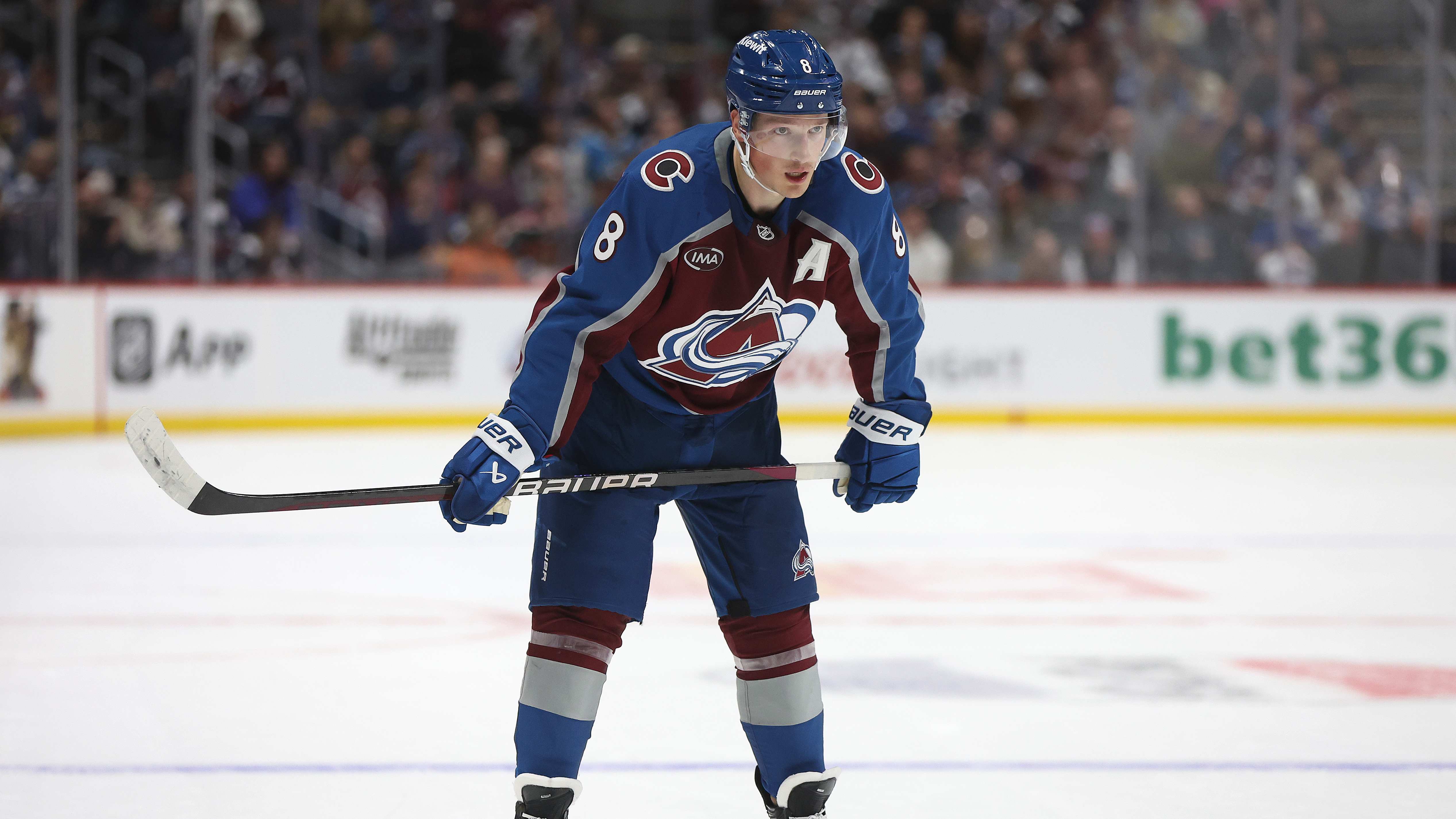 凱爾馬卡爾 (Cale Makar) 被評為 NHL 十月最佳球星