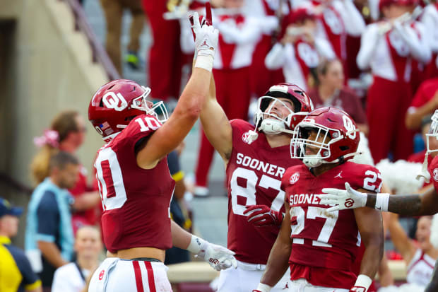 Oklahoma tight end Bauer Sharp