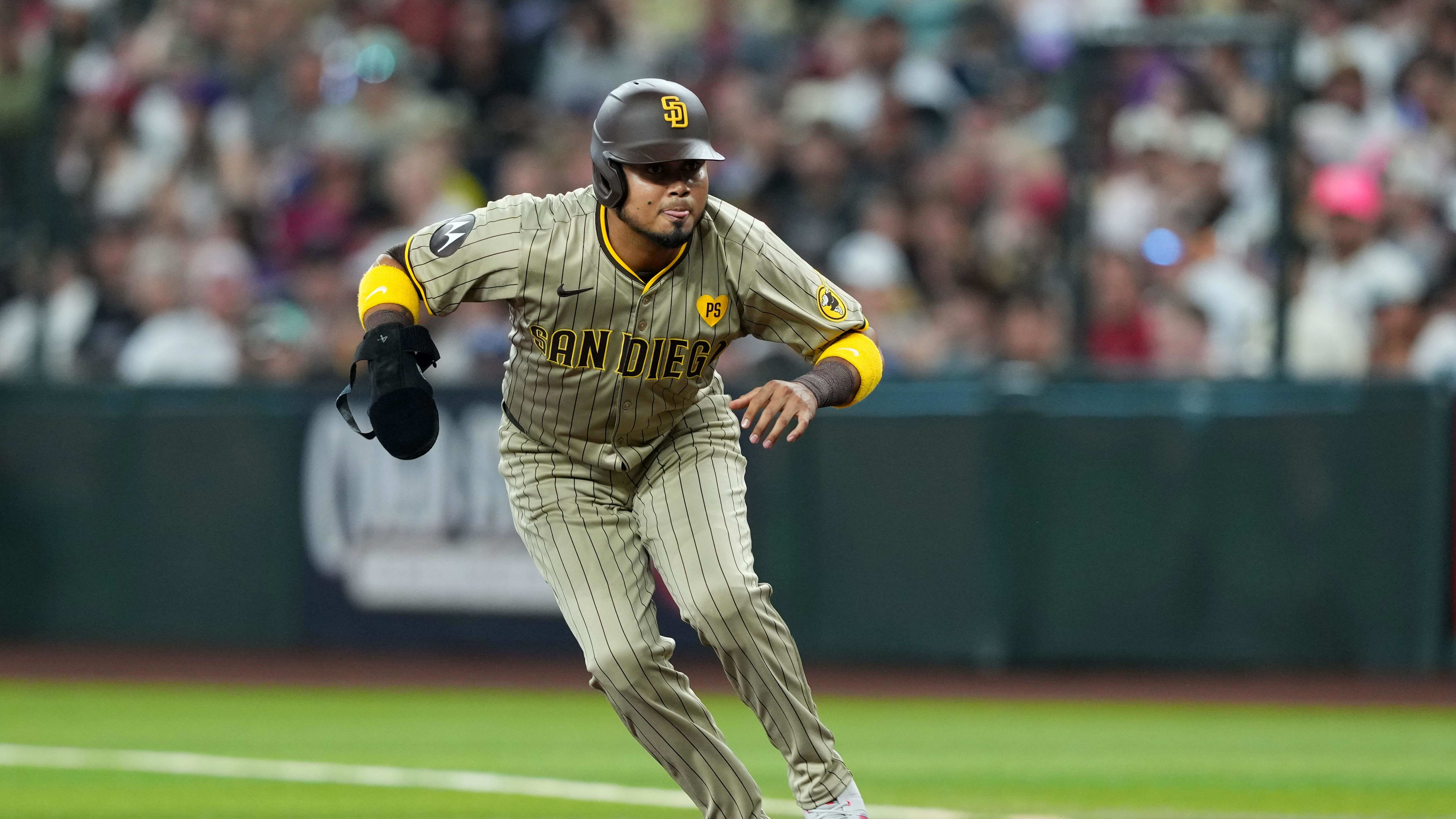 Luis Arráez Makes Padres History In First Game With Team