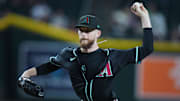 Arizona Diamondbacks left-hander Kyle Backhus (43) pitches against the Cleveland Guardians at Chase Field on Aug. 19, 2025.