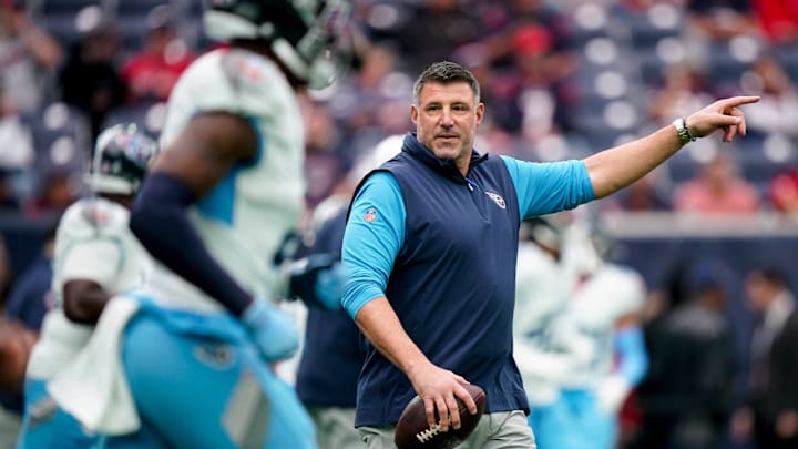 Former Titans coach Mike Vrabel seems like a perfect fit for New England or the Raiders but there are reasons the Bears wouldn't be. Former Titans coach Mike Vrabel seems like a perfect fit for New England or the Raiders but there are reasons the Bears wouldn't be.