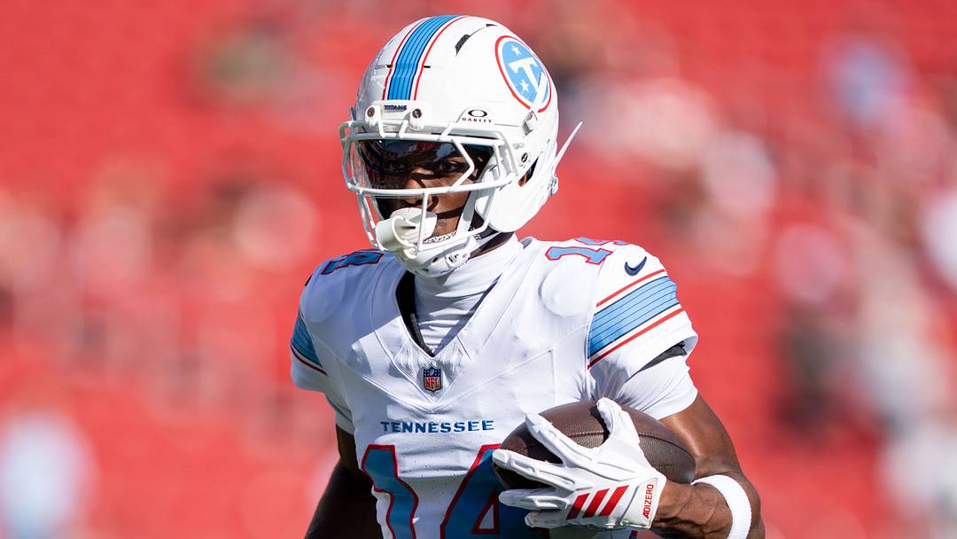 Tennessee Titans wide receiver Carnell Tate (14) warms up before the game against the San Francisco 49ers at Levi's Stadium.