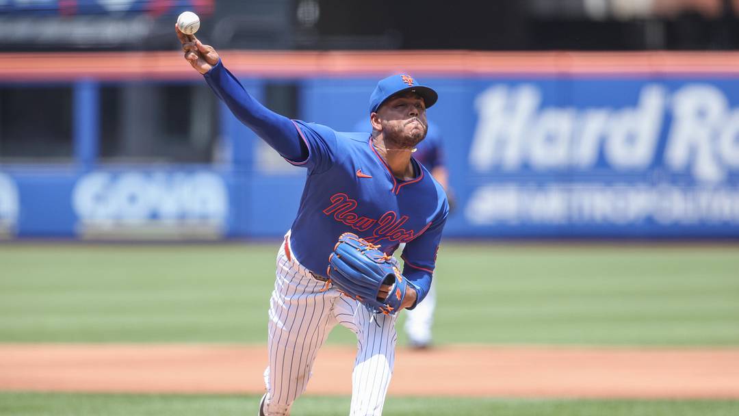 Jun 14, 2026; New York City, New York, USA;  New York Mets starting pitcher Freddy Peralta (51) pitches in the first inning against the Atlanta Braves at Citi Field. Mandatory Credit: Wendell Cruz-Imagn Images