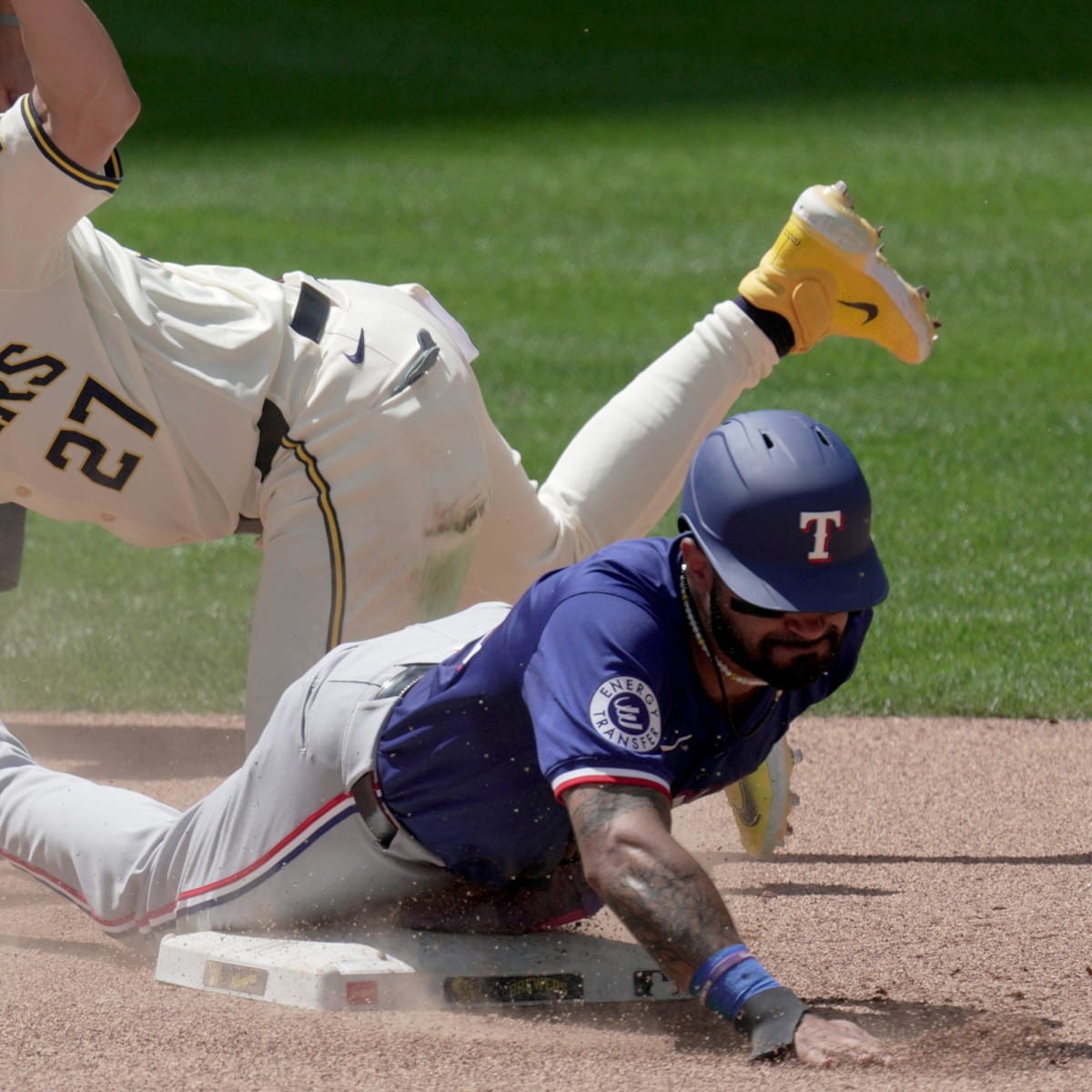 Dodgers News Free Agent Shortstop Target Could Fetch 200 Million Per Report