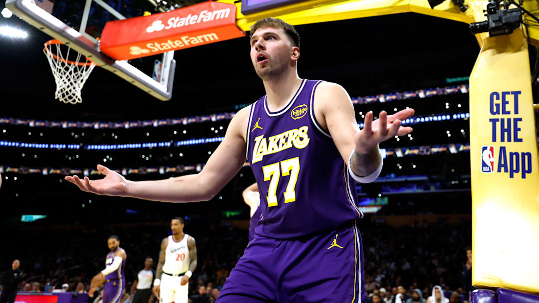 Los Angeles Clippers v Los Angeles Lakers