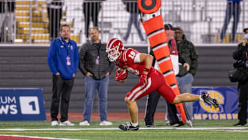 Mater Dei v Serra