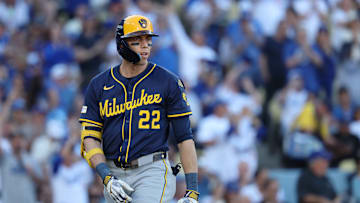 National League Championship Series - Milwaukee Brewers v Los Angeles Dodgers - Game Three