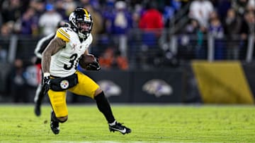 Pittsburgh Steelers v Baltimore Ravens