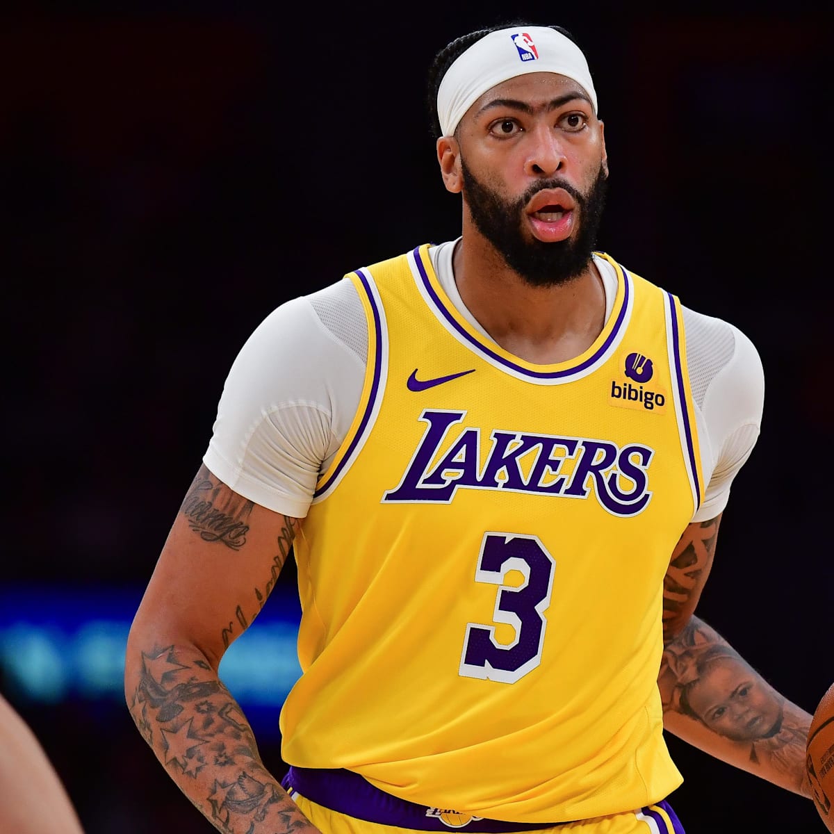 Jersey Youth LA LAKERS ANTHONY DAVIS T SHIRT NUMBER NEW WHITE