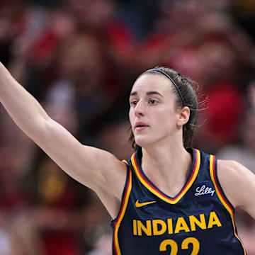 Indiana Fever guard Caitlin Clark (22) against the the Los Angeles Sparks at Gainbridge Fieldhouse in Indianapolis.