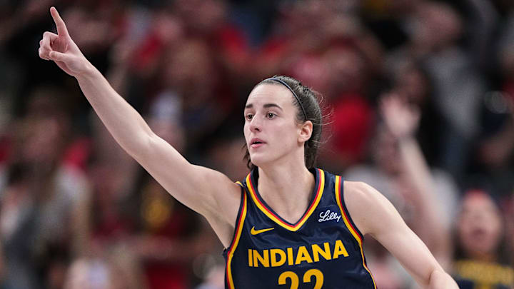 Indiana Fever guard Caitlin Clark (22) against the the Los Angeles Sparks at Gainbridge Fieldhouse in Indianapolis.