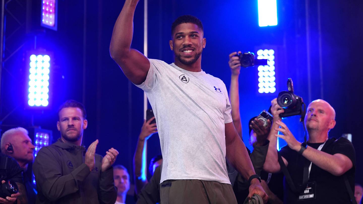 Anthony Joshua Backs Martin Bakole To Bounce Back From Joseph Parker Loss; Provides Update On His Future