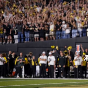 Vanderbilt tight end Cole Spence (16 catches the game-winning touchdown against Auburn in overtime at FirstBank Stadium in Nashville, Tenn., Saturday, Nov. 8, 2025.