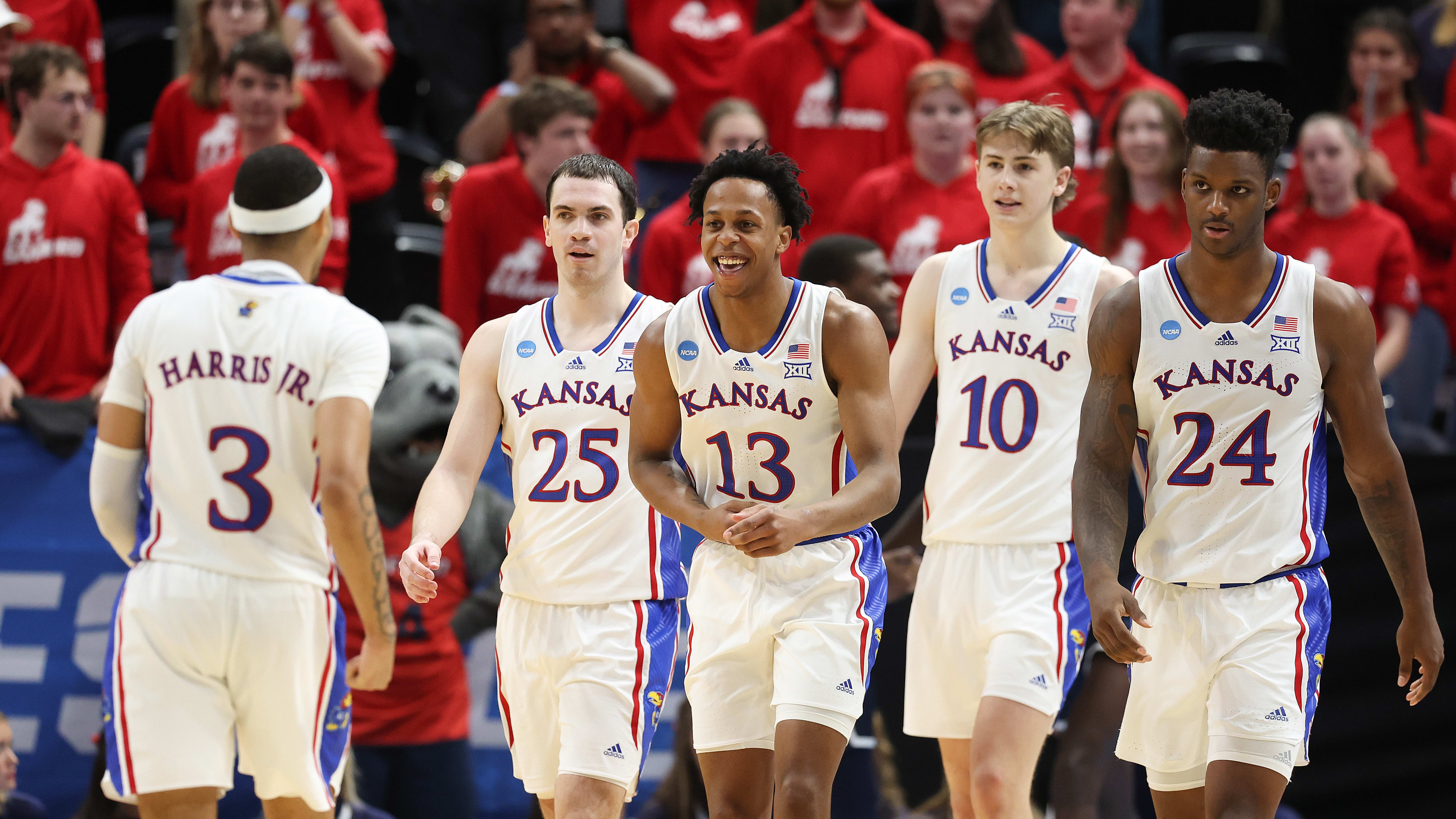 3 Jayhawks that Kansas basketball needs to bring back for the 2024 25 season