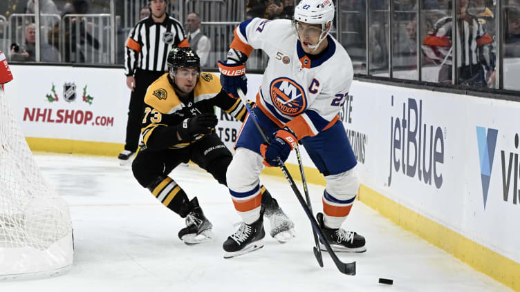 New York Islanders v Boston Bruins