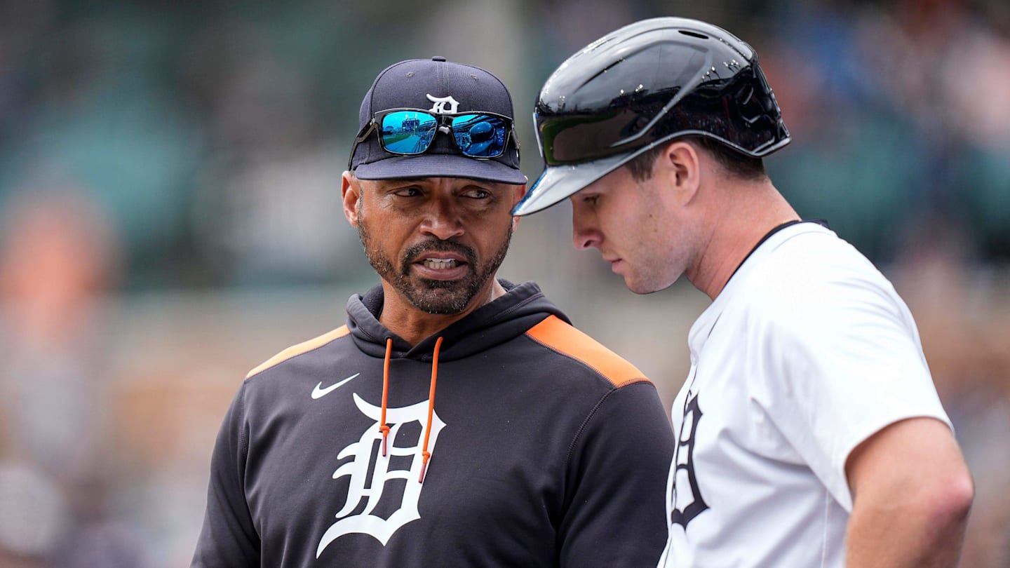 Braves Narrow Manager Search to Young Bench Coaches