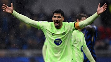 Ronald Araújo fue criticado por su desempeño en el partido del FC Barcelona vs. Inter de Milán de la Champions League 