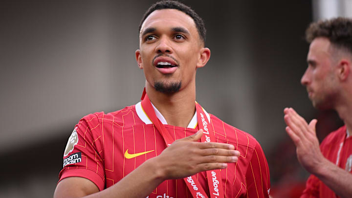 Trent Alexander-Arnold est un nouveau joueur du Real Madrid. Trent Alexander-Arnold est un nouveau joueur du Real Madrid.